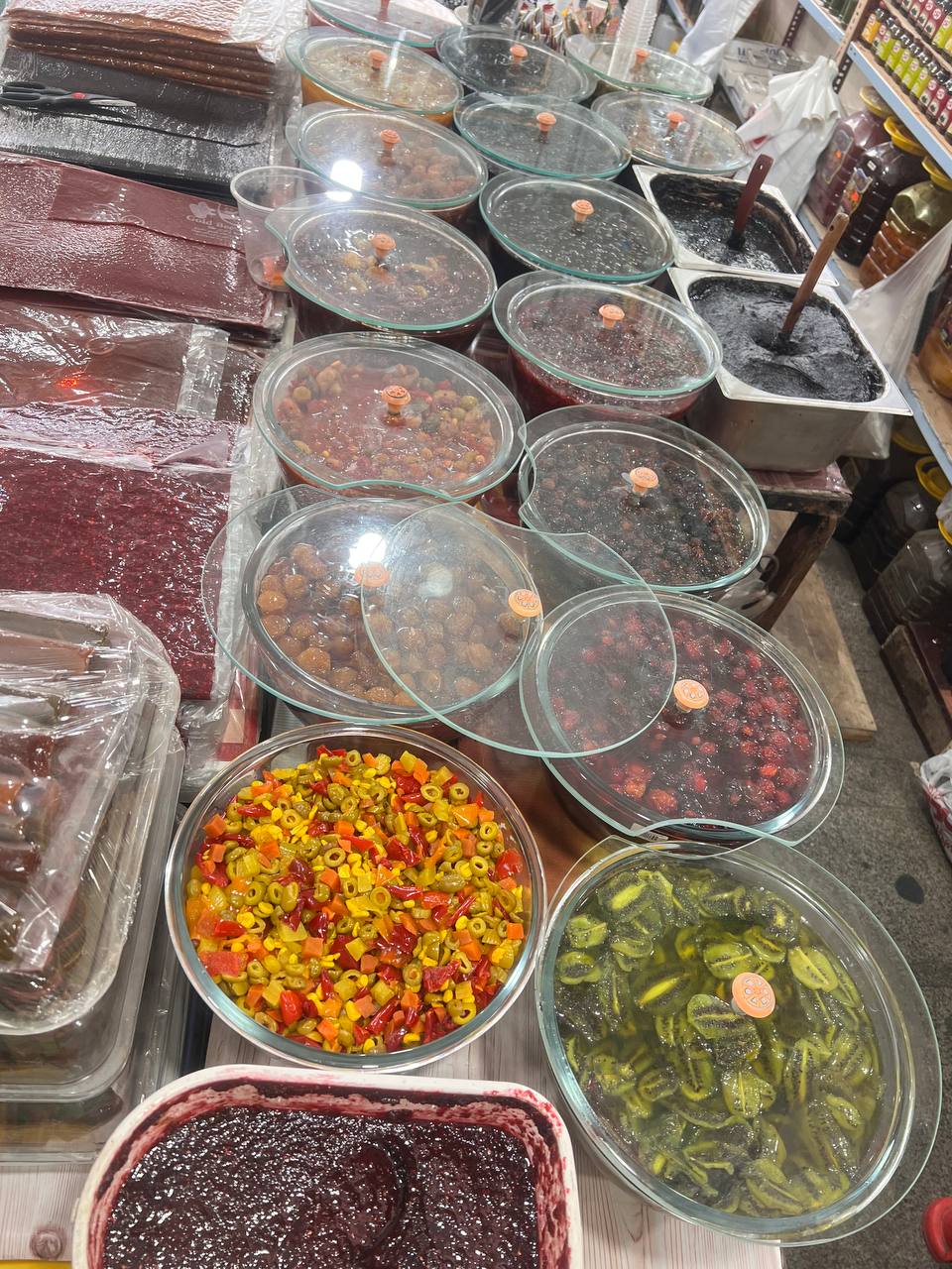 انواع ترشیجات و کلوچه و تزئینات سنتی